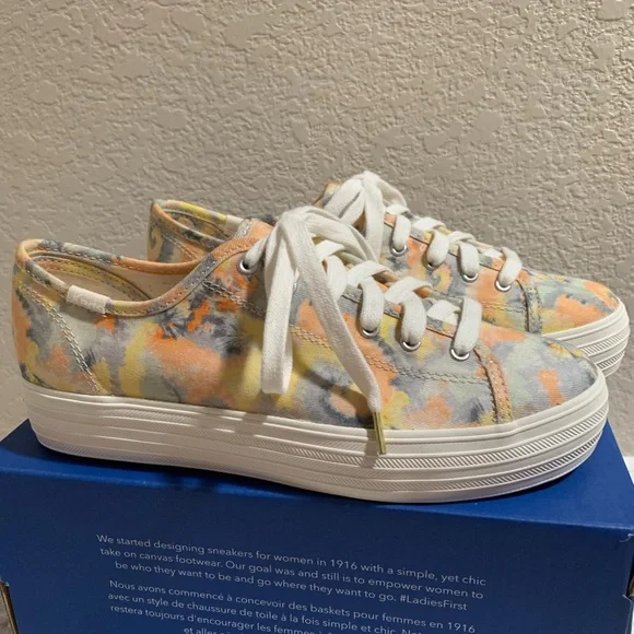 NIB Ked’s Size 6 1/2 M Triple Kick Tye Dye Pastel Sneakers - Picture 3 of 12